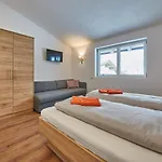 Penthouse Moosweg Holiday home Maishofen