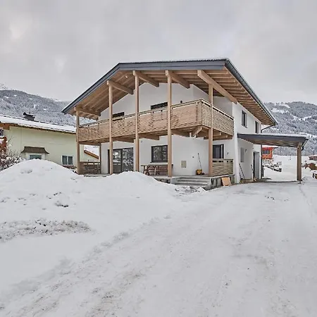 Penthouse Moosweg Holiday home Maishofen